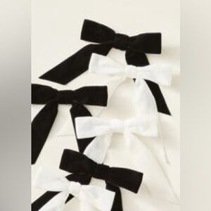 NWT Anthropologie Velvet Bow Clip-on, Set of 6